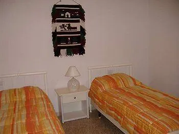 فيلة Rosas ألغيرو